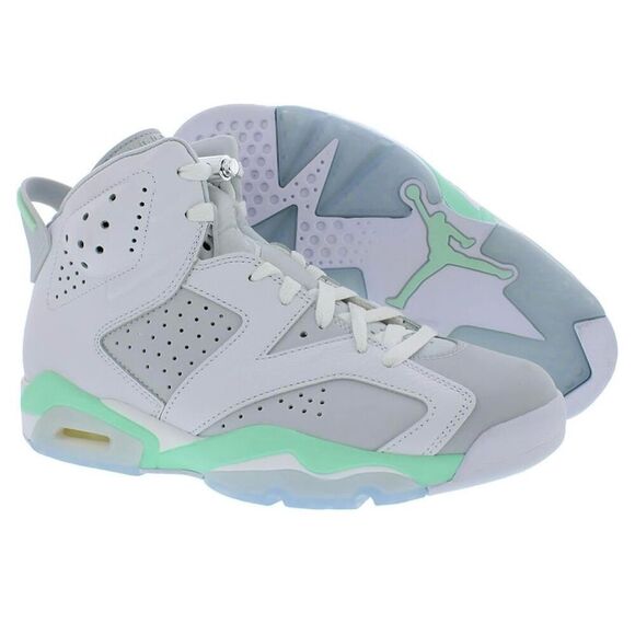 Nike Air Jordan Women’s Size 6 Retro 6 Mint Foam Sneakers High Top Shoes - Picture 1 of 9